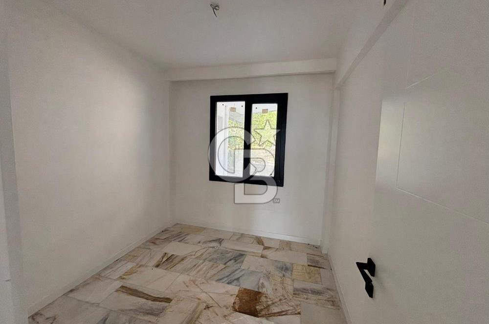 ÇANDARLI ADA MAHALLESİNDE FULL DENİZ MANZARALI 2+1 DAİRELER