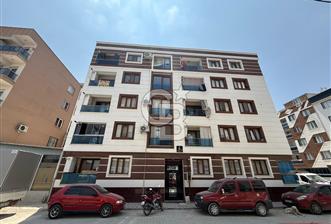 MANİSA MURADİYE'DE ASANSÖRLÜ KAPALI MUTFAKLI SATILIK 2+1 DAİRE