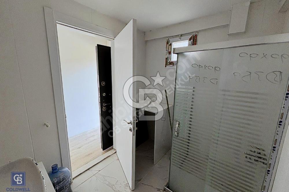 ÇANDARLI'DA HAVUZLU SİTEDE DENİZ MANZARALI 1+1 SIFIR DAİRE