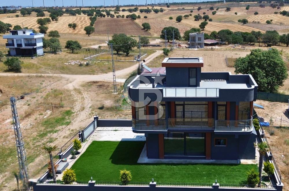 ÇANAKKALE KUMBURUN BAĞLİMAN MEVKİNDE FULL DENİZ MANZARALI VİLLA