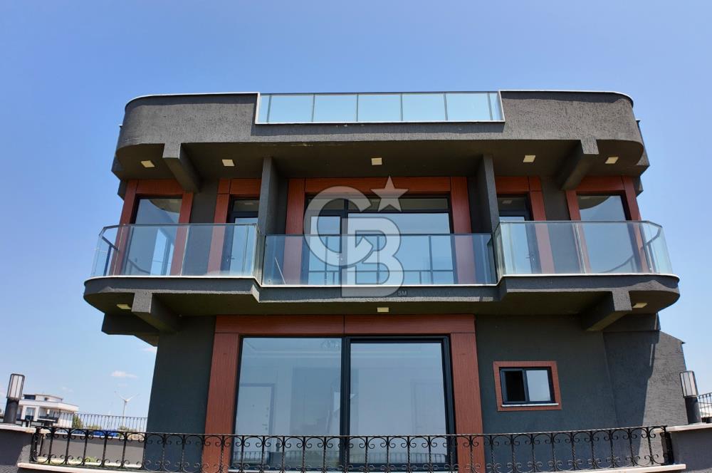 ÇANAKKALE KUMBURUN BAĞLİMAN MEVKİNDE FULL DENİZ MANZARALI VİLLA