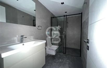 YUKARIKIZILCA DA YOLA CEPHELİ HAVUZLU LÜX SATILIK VİLLA 