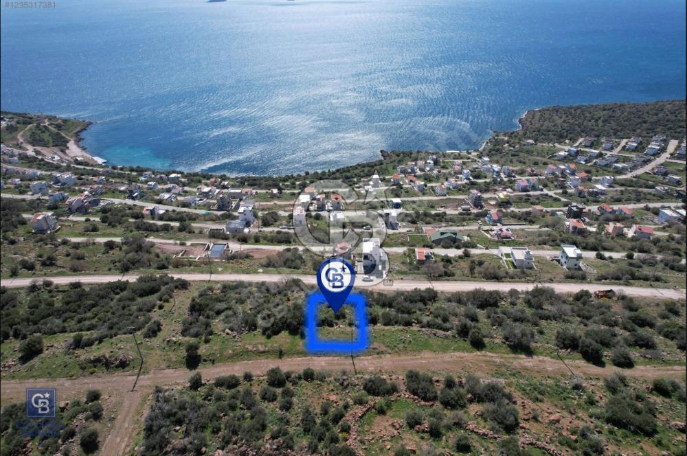 ÇANDARLI EYKO SİTESİNDE DENİZ MANZARLI SATILIK ARSA