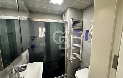 İzmir, Karşıyaka Bahçelievler'de Satılık 3+1 Geniş Daire