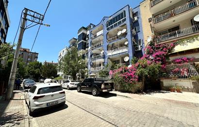 İzmir, Karşıyaka Bahçelievler'de Satılık 3+1 Geniş Daire
