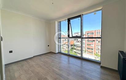KAVAKLIDERE DE BULVAR ÜZERİNDE 1+1 SATILIK KÖŞE DAİRE
