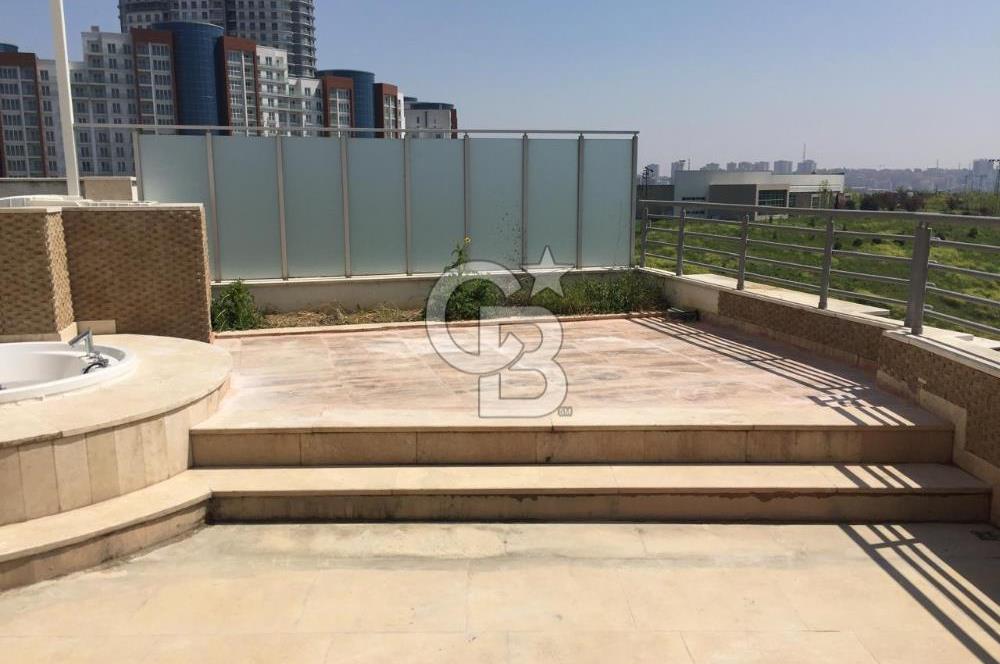 Bosphorus City'de Muhteşem Manzaralı Teraslı Havuzlu Penthouse!