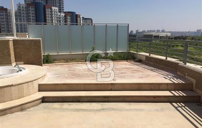 Bosphorus City'de Muhteşem Manzaralı Teraslı Havuzlu Penthouse!