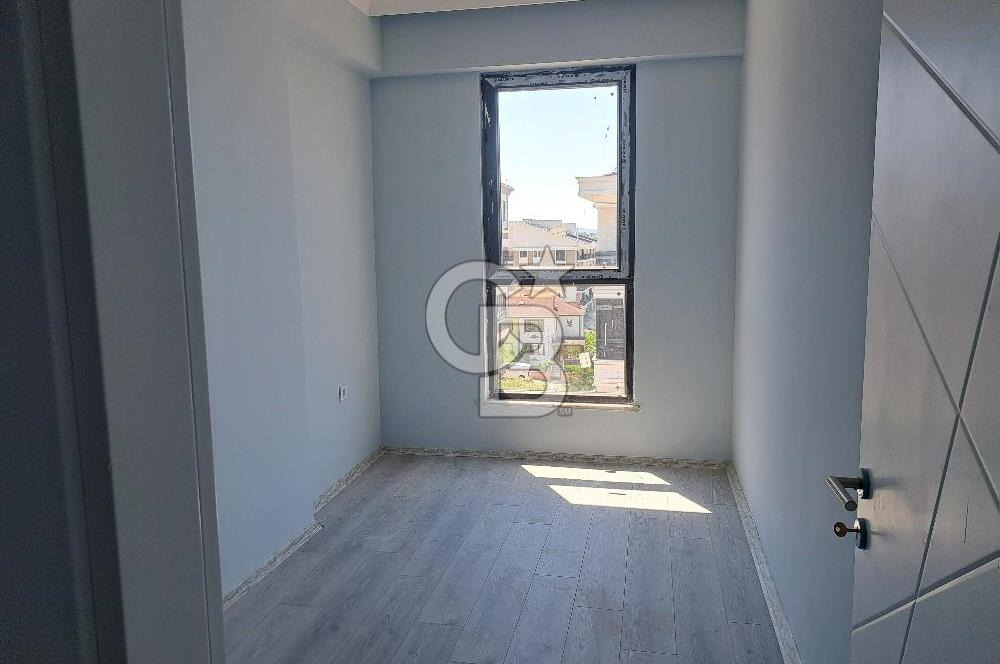 YALOVA ÇİFTLİKKÖYDE HARİKA DENİZ MANZARALI 3+1 SATILIK DAİRE
