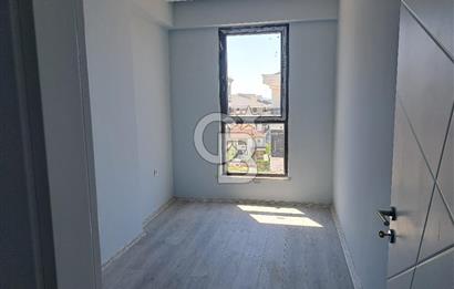 YALOVA ÇİFTLİKKÖYDE HARİKA DENİZ MANZARALI 3+1 SATILIK DAİRE