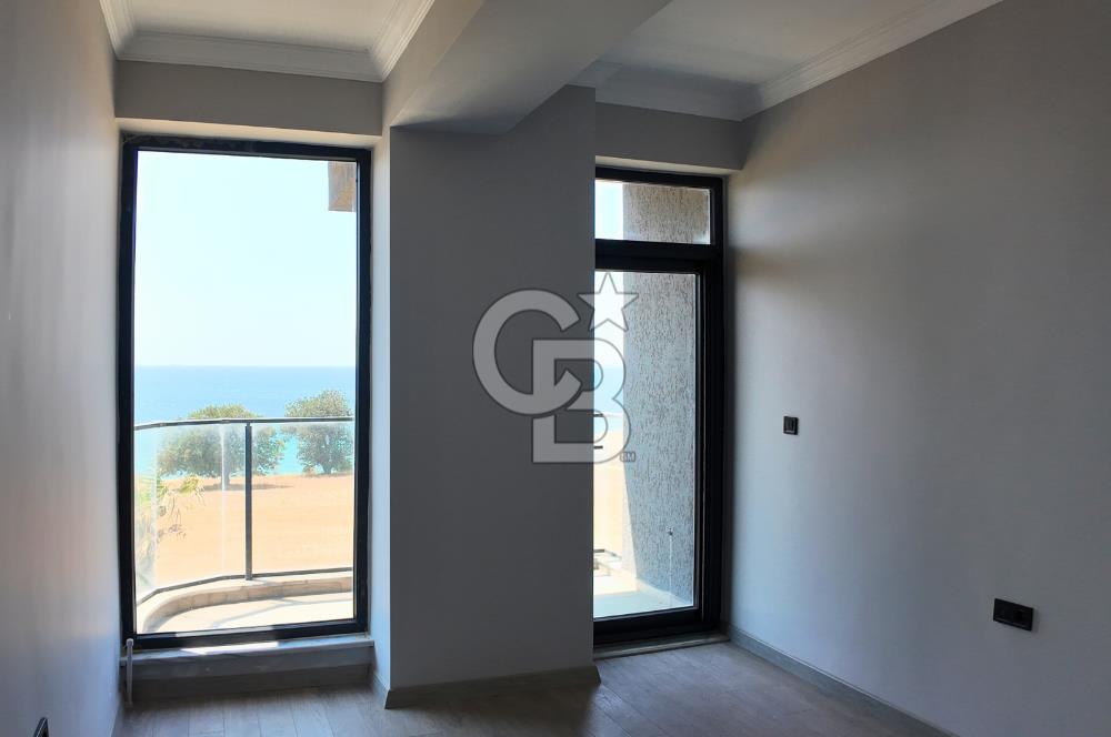 ÇANAKKALE KUMBURUN BAĞLİMAN MEVKİNDE FULL DENİZ MANZARALI VİLLA