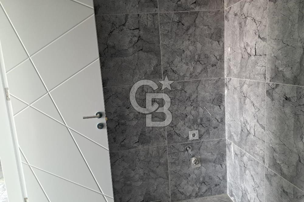 YALOVA ÇİFTLİKKÖYDE HARİKA DENİZ MANZARALI 3+1 SATILIK DAİRE