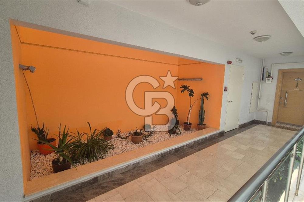 Oyak Buca 2.Etap 3 Cepheli, Havuz ve Park Manzaralı Kiralık 3+1