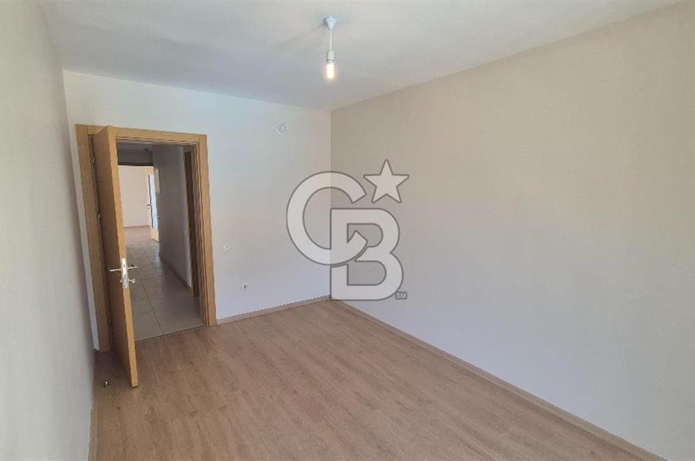 Oyak Buca 2.Etap 3 Cepheli, Havuz ve Park Manzaralı Kiralık 3+1