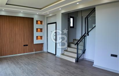 ÇANAKKALE KUMBURUN BAĞLİMAN MEVKİNDE FULL DENİZ MANZARALI VİLLA