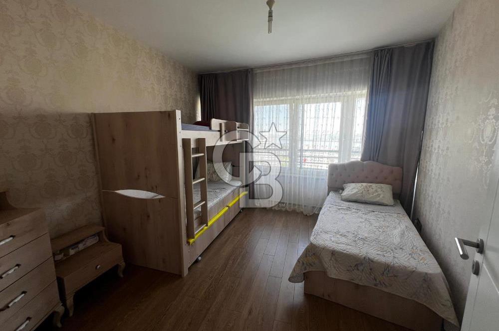 Bosphorus City'de Muhteşem Manzaralı Teraslı Havuzlu Penthouse!
