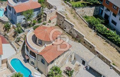 YENİFOÇA'DA KİRALIK GENİŞ 1+1 HAVUZLU DAİRE