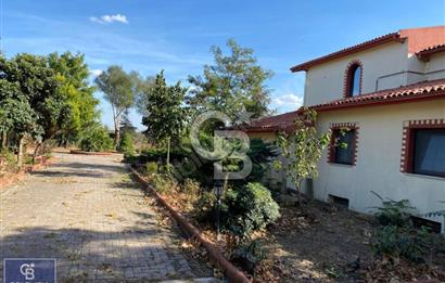 Silivri Sanatçılar sitesinde muhteşem çiftlik evi.