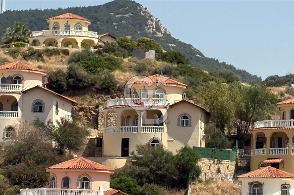 YENİFOÇA'DA KİRALIK GENİŞ 1+1 HAVUZLU DAİRE
