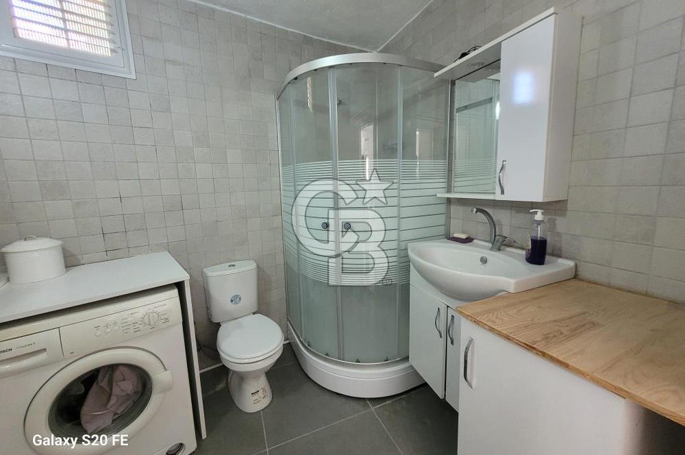 YENİFOÇA'DA KİRALIK GENİŞ 1+1 HAVUZLU DAİRE