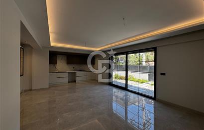 BORNOVA ATATÜRK MAH.SATILIK HAVUZLU 4+2 LUX VİLLA