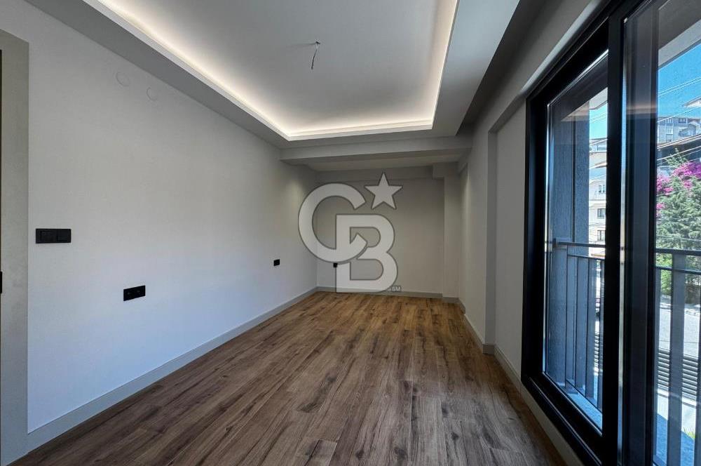 BORNOVA ATATÜRK MAH.SATILIK HAVUZLU 4+2 LUX VİLLA