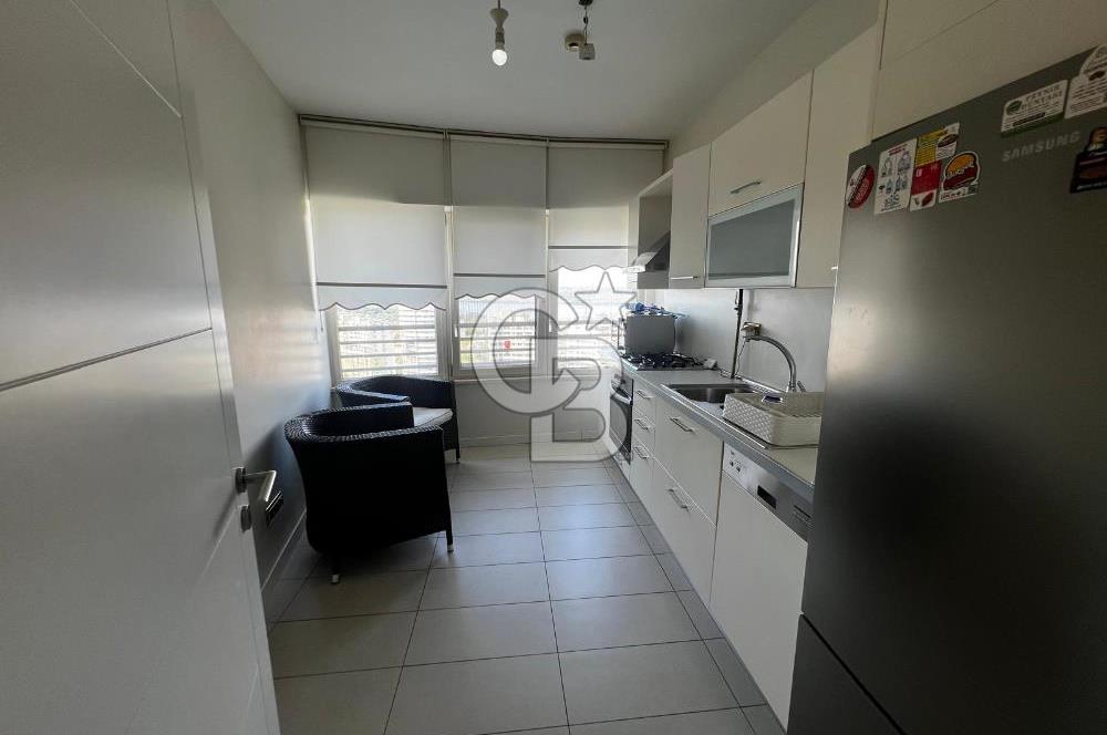 Bosphorus City'de Muhteşem Manzaralı Teraslı Havuzlu Penthouse!