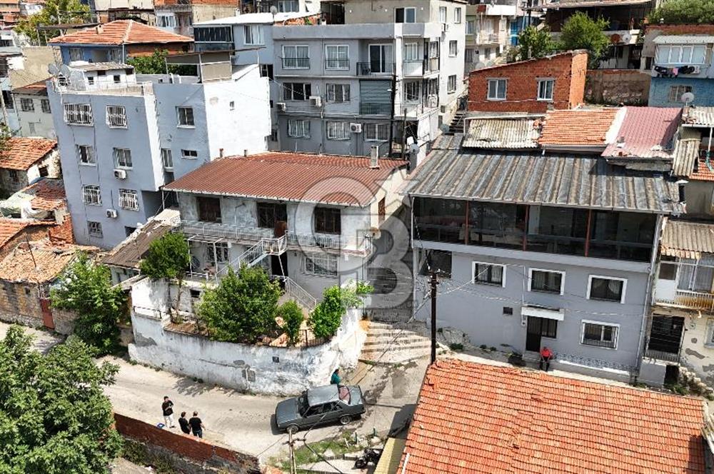 İSMET PAŞA MAHALLESİ'NDE 203 M² ARSA ÜZERİNDE MÜSTAKİL EV