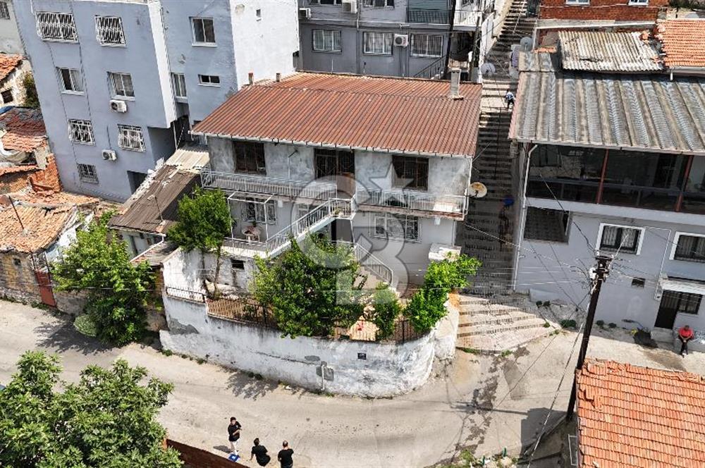 İSMET PAŞA MAHALLESİ'NDE 203 M² ARSA ÜZERİNDE MÜSTAKİL EV
