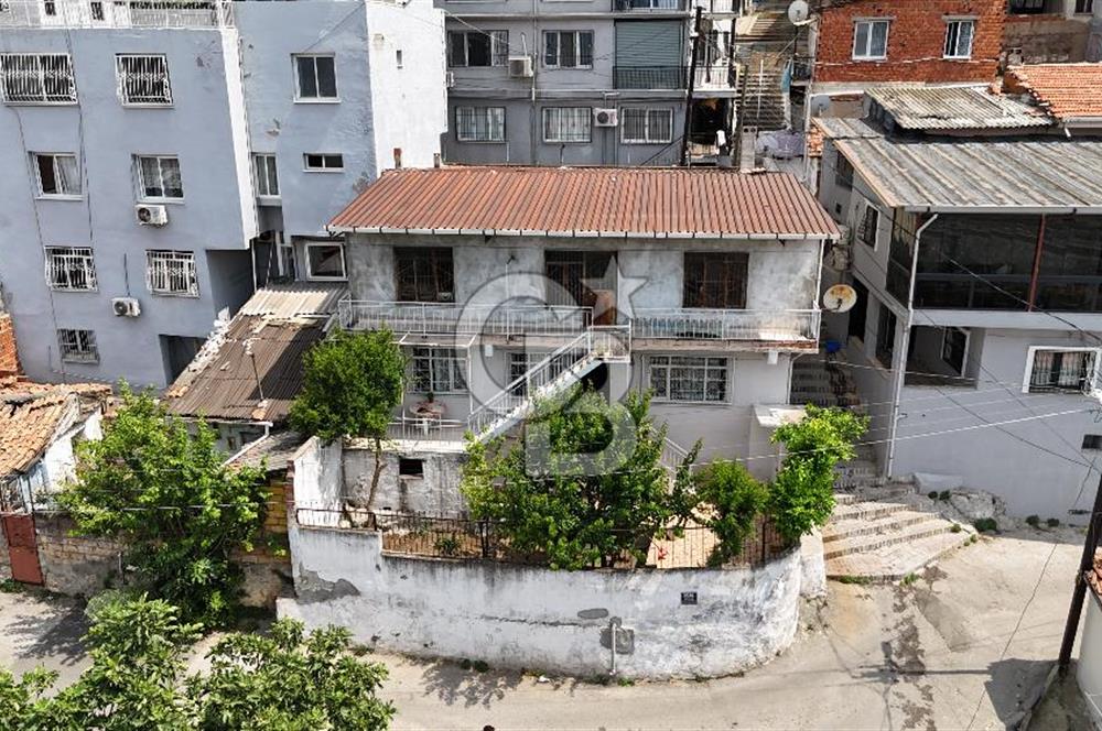İSMET PAŞA MAHALLESİ'NDE 203 M² ARSA ÜZERİNDE MÜSTAKİL EV