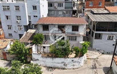 İSMET PAŞA MAHALLESİ'NDE 203 M² ARSA ÜZERİNDE MÜSTAKİL EV