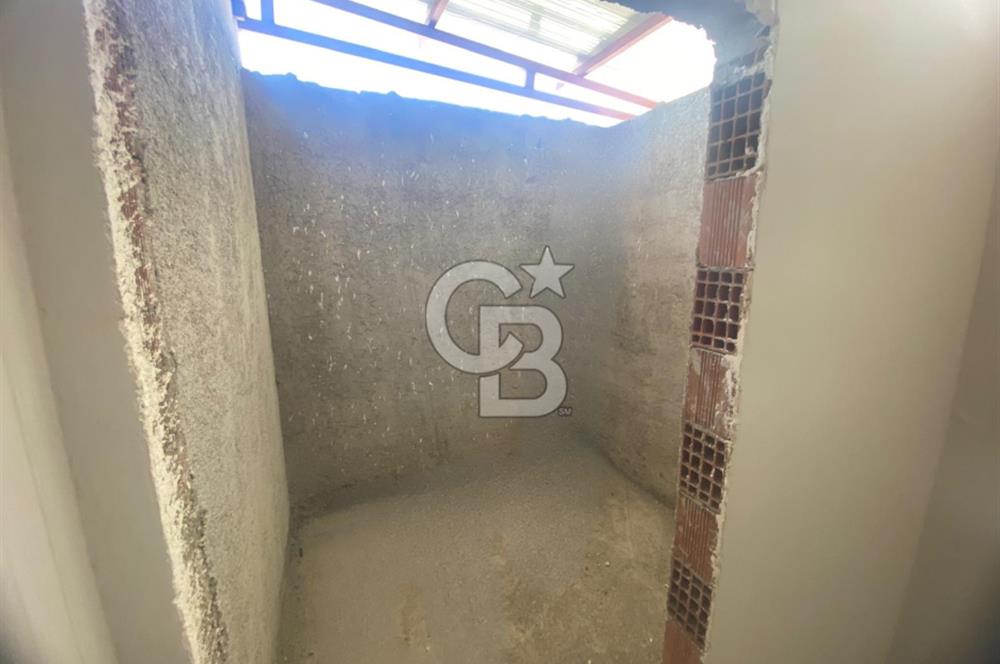 BUCA YEŞİLBAĞLAR MAH. TERASLI 4+1 SATILIK DAİRE 