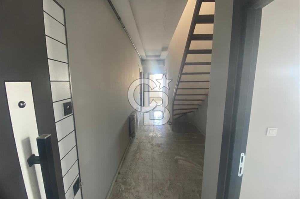 BUCA YEŞİLBAĞLAR MAH. TERASLI 4+1 SATILIK DAİRE 