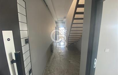 BUCA YEŞİLBAĞLAR MAH. TERASLI 4+1 SATILIK DAİRE 