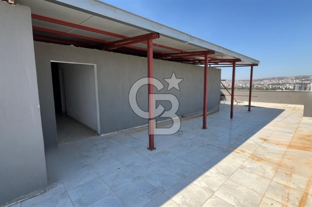 BUCA YEŞİLBAĞLAR MAH. TERASLI 4+1 SATILIK DAİRE 