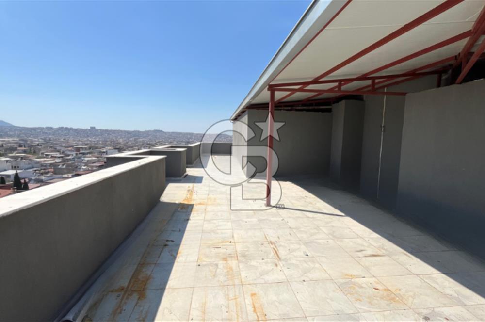 BUCA YEŞİLBAĞLAR MAH. TERASLI 4+1 SATILIK DAİRE 
