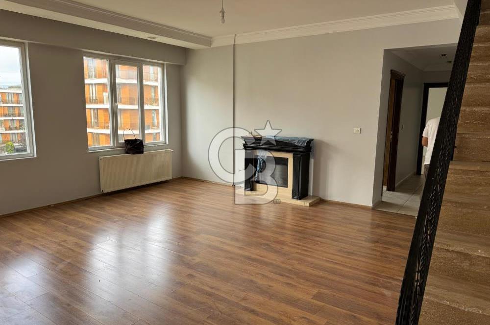 Çekmeköy Çatalmeşe Mah. Casa Grande Sitesi Satılık Çatı Dubleks Daire
