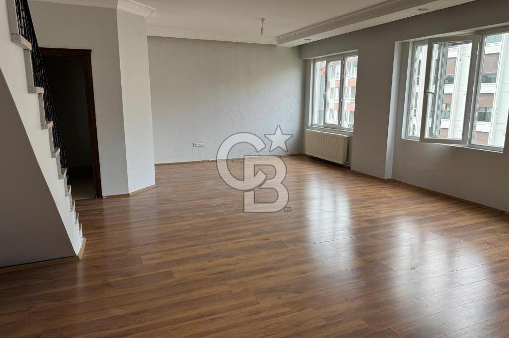 Çekmeköy Çatalmeşe Mah. Casa Grande Sitesi Satılık Çatı Dubleks Daire