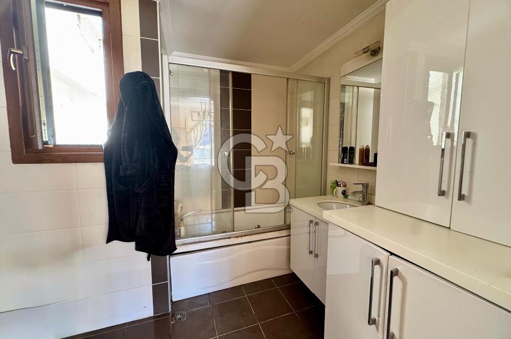Akaretler'de Boğaz Manzaralı, Teraslı, Eşyalı Kiralık 2+1 Daire