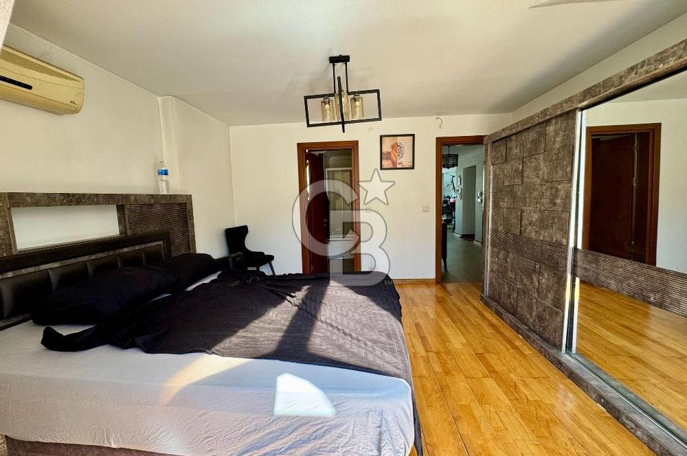 Akaretler'de Boğaz Manzaralı, Teraslı, Eşyalı Kiralık 2+1 Daire