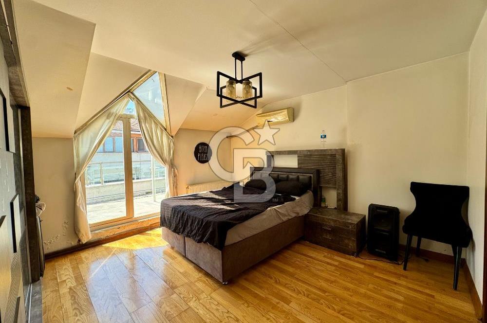 Akaretler'de Boğaz Manzaralı, Teraslı, Eşyalı Kiralık 2+1 Daire