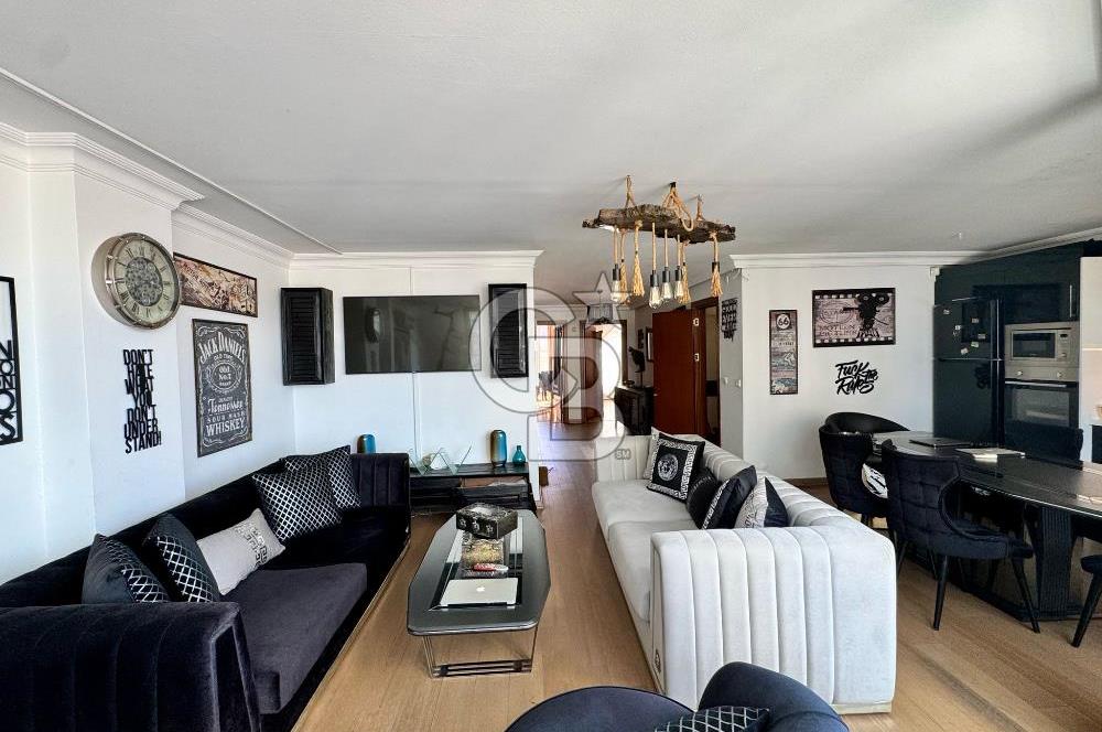 Akaretler'de Boğaz Manzaralı, Teraslı, Eşyalı Kiralık 2+1 Daire