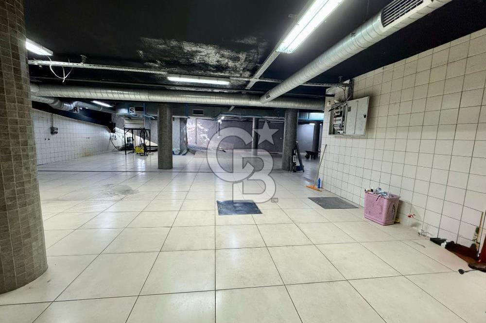 Gayrettepede 550 m² Kiralık Dükkan Geniş Cepheli, Ön Kullanım