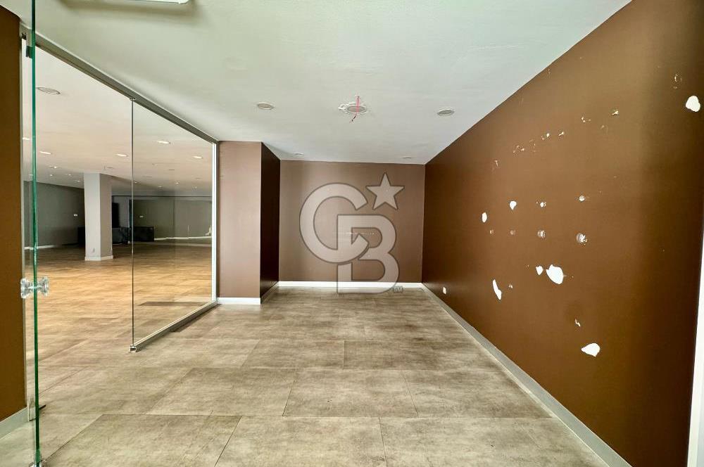 Gayrettepede 550 m² Kiralık Dükkan Geniş Cepheli, Ön Kullanım