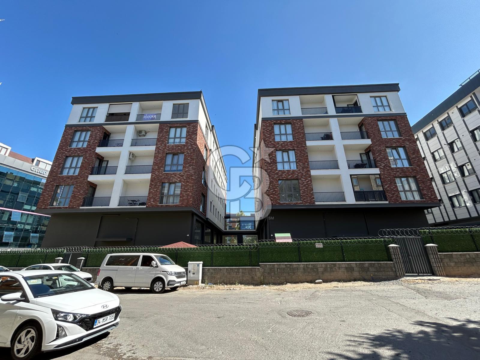 BUTİK SİTEDE KAPALI OTOPARKLI SATILIK 3+1 ARA KAT DAİRE