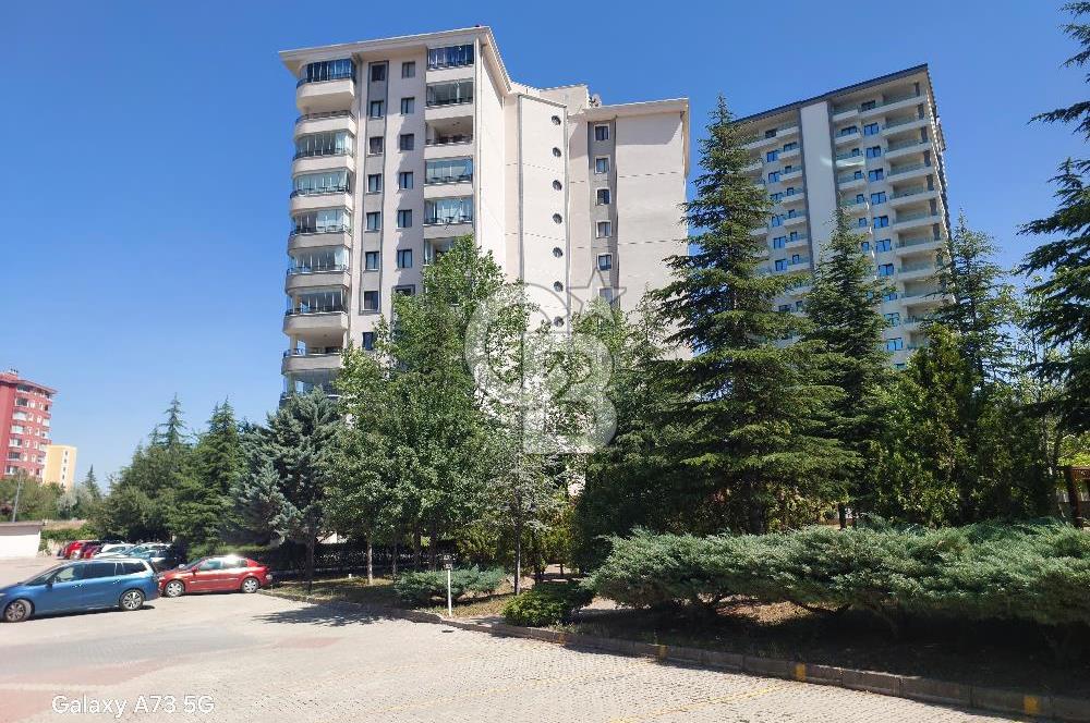 YAŞAMKENT BOTANİK SİTESİNDE FERAH VE ÖNÜ AÇIK SATILIK 4+1 DAİRE