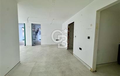 Gayrettepede Köşe Konum 450 m² Çift Cepheli Kiralık Dükkan
