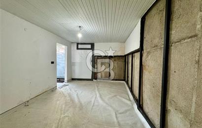 Gayrettepede Köşe Konum 450 m² Çift Cepheli Kiralık Dükkan