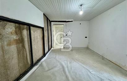 Gayrettepede Köşe Konum 450 m² Çift Cepheli Kiralık Dükkan