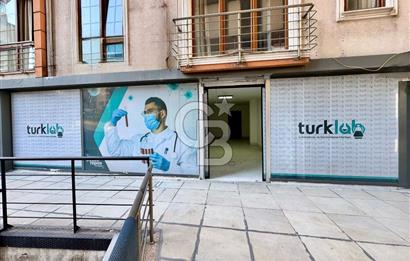 Gayrettepede Köşe Konum 450 m² Çift Cepheli Kiralık Dükkan